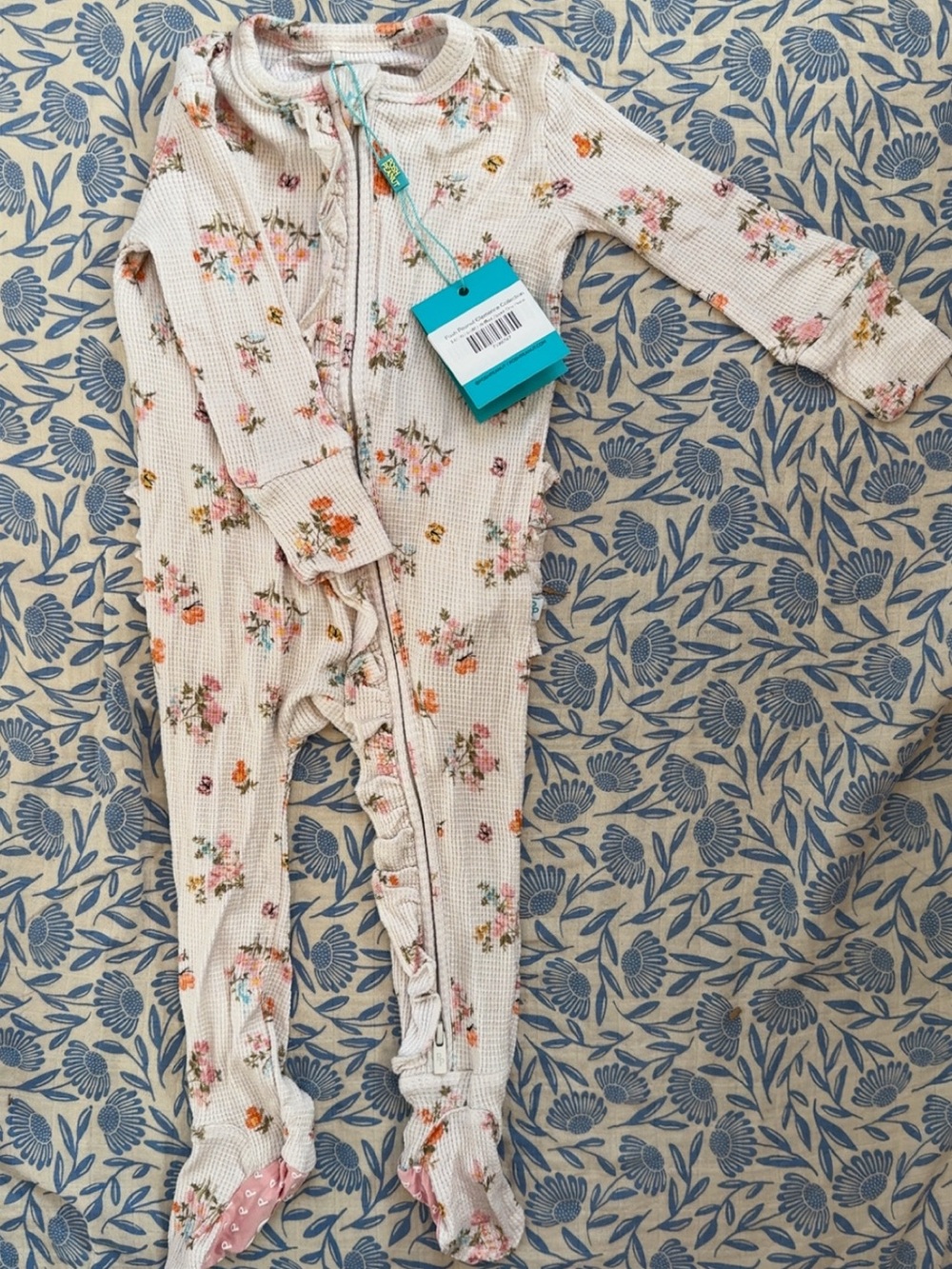 Posh Peanut Floral Ruffle Footed One-Piece Pajamas - Cream/Pink 6-9m